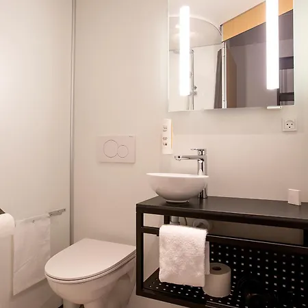 Hotel Cabinn Plus Esbjerg 3*