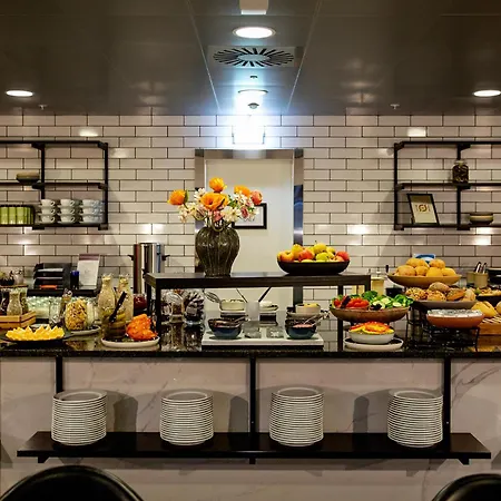 Hotel Cabinn Plus Esbjerg 3*