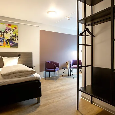 Hotel Cabinn Plus Esbjerg 3*