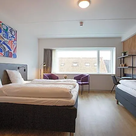 Cabinn Plus Esbjerg Отель Эсбьерг